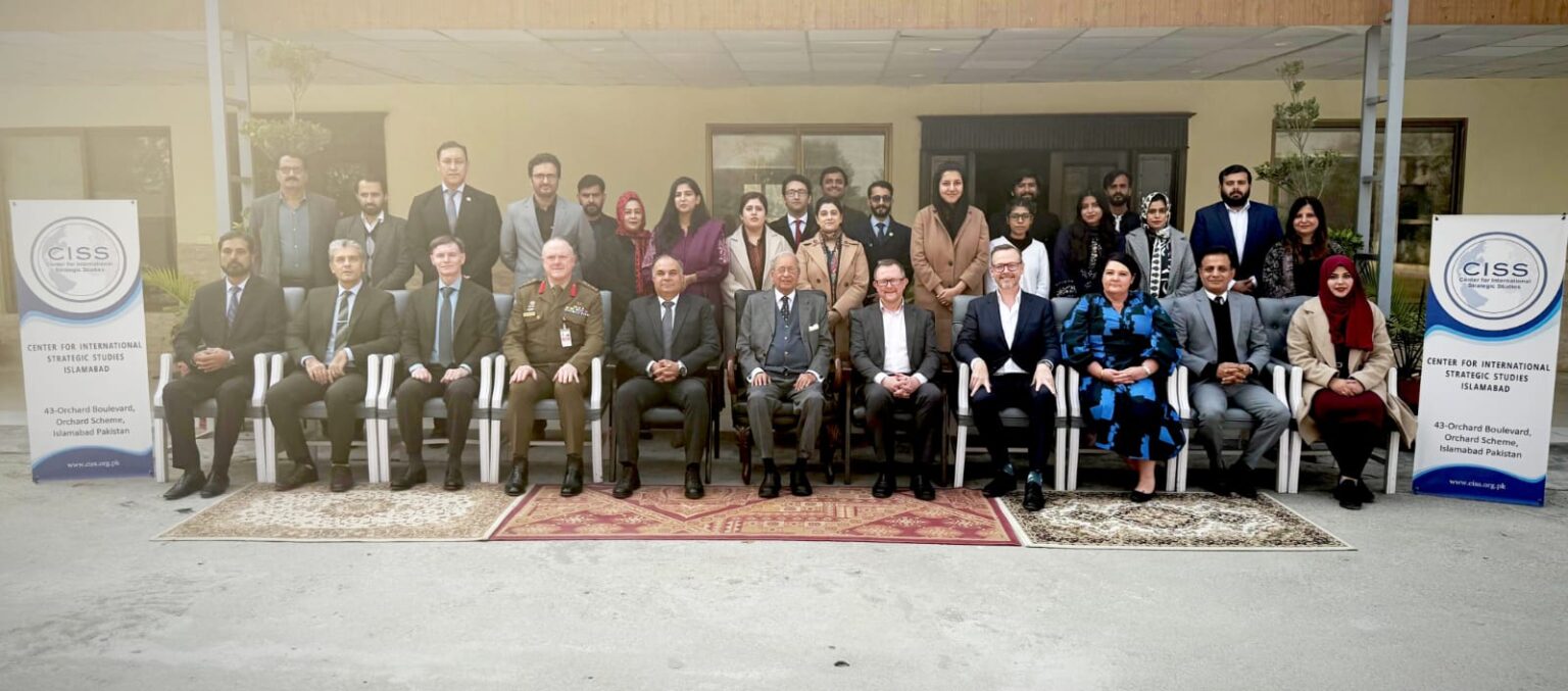 Australian Scholars and Officials visit CISS